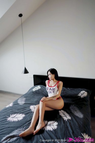 双胞胎姐妹齐上阵许多人物